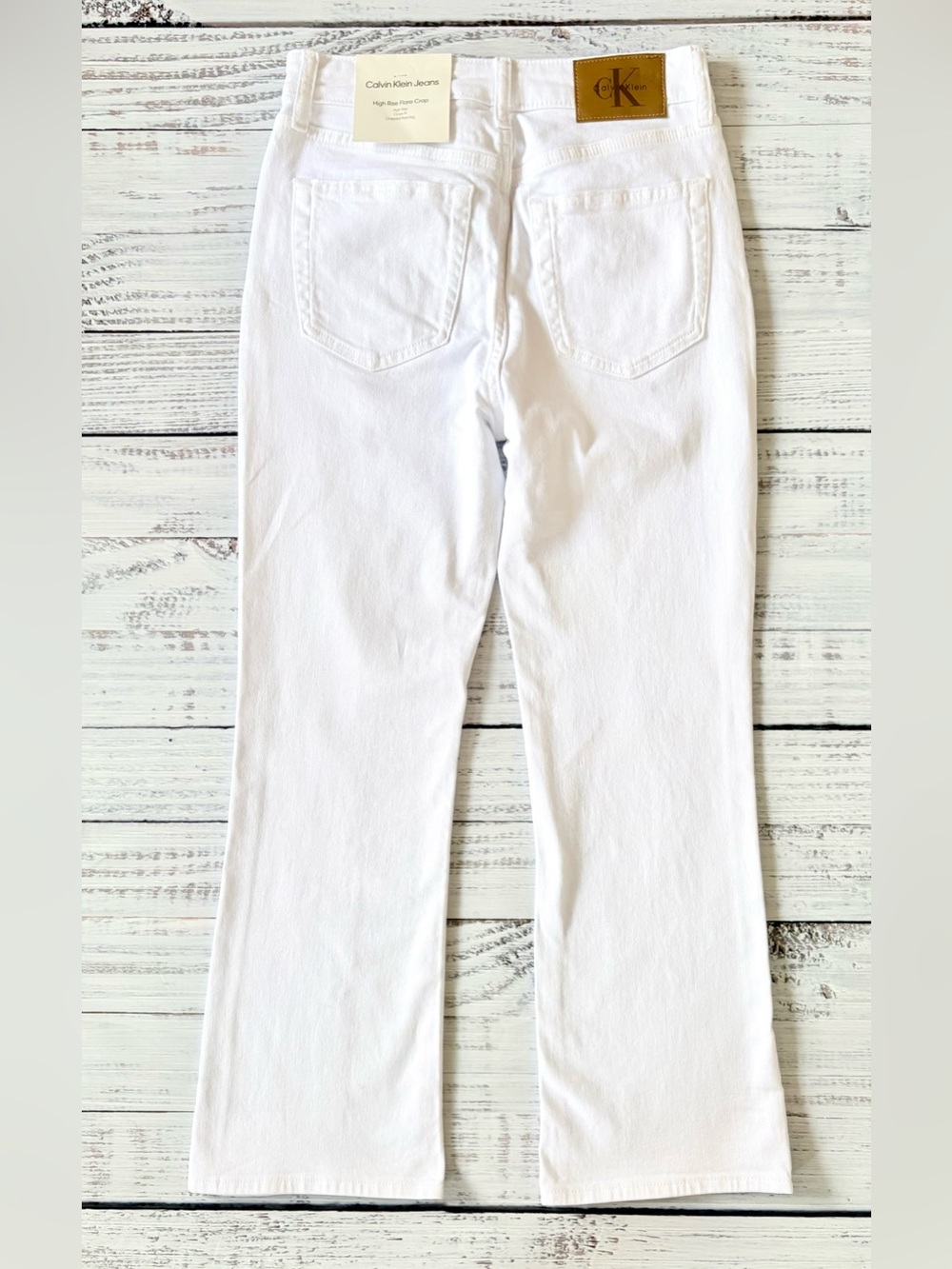 NWT Calvin Klein High Rise Flare Crop Jeans White Stretch Size 26 - Picture 3 of 16